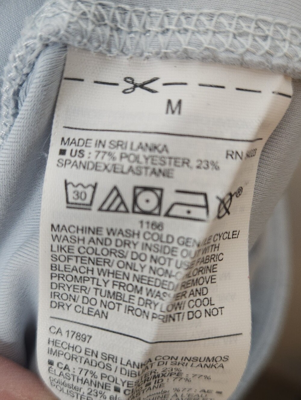 Old Navy Silver Metallic Active Leggings - Picture 4 of 4